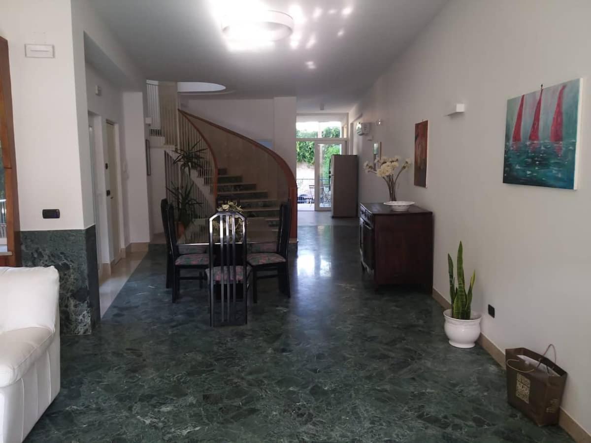 Villa Savoia Mondello Bagian luar foto